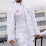 סיפור על נעליים שממלאות זיכרונות ומזרקות אור